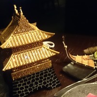 牛牛 西麻布 総本店 - 輝く天守閣