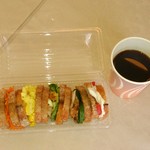 ラ　ブルゴーニュ - サンドイッチとコーヒー