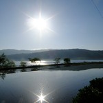 徳山鮓 - 「鏡湖」とも呼ばれる余呉湖は天女の羽衣伝説など多くの伝説が生まれた場所としても知られ