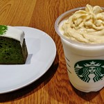 スターバックスコーヒー - 『ベイクドチーズケーキ フラペチーノ』(610円)と『Coffee & Espresso ケーキ 抹茶』(350円)～♪(^o^)丿