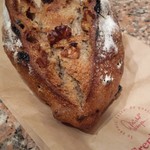 ル・グルニエ・ア・パン - レザン・エ・ノワ(ハーフ）225円