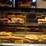 ル・グルニエ・ア・パン - 種類豊富なバゲットサンド！