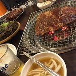 豚豚村 炭火カルビ - 