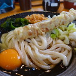 五葵 - 讃岐うどん(生玉子、ちくわ天、650円)