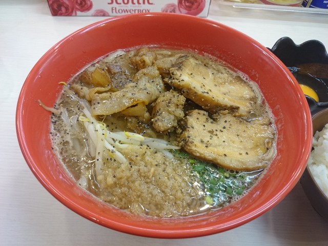 閉店 日の出らーめん 炎上 日ノ出町 ラーメン 食べログ