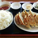 餃子苑 富丘の里 - 餃子定食(ライス大盛り)