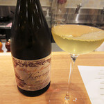 ラ・トラース - 白。ヴーヴレ・クロ・ドゥ・ルージュモン2014(ロワール)グラス750円(2016.6月)