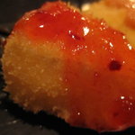串揚げひょうたん - カマンベールチーズ（ラズベリーソース）