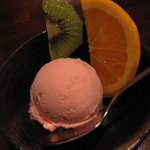 串揚げひょうたん - ストロベリーシャーベット