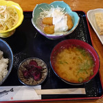 寿司安 - お造り定食1000円、ご飯味噌汁はおかわり自由。