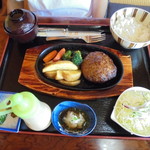 とんかつぼたん - 三元豚自家製てごねハンバーグ定食