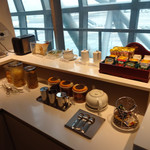 Louis' Tavern CIP Lounge - 