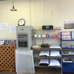 なぶら - セルフのお茶と水