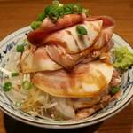 寿製麺 よしかわ - チャーシュー丼。