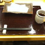 日本橋からり - このお皿に揚がった順に天婦羅を持ってもらいます