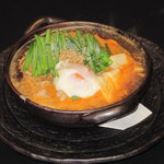 Kuimonya Wabisuke - ピリ辛特製味噌仕立て　玉子入り肉とうふ