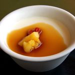 健康中華 青蓮 - 杏仁豆腐