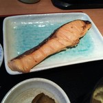 Koto - （2016/6  訪問）焼魚膳の鮭の西京焼き。焼き置きでしたが思ったよりも悪くない。