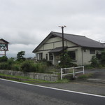 そば処　にしむら - 県道から観える外観