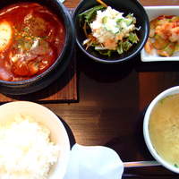 焼肉トラジ 名古屋セントラルタワーズ店 - 煮込みハンバーグ