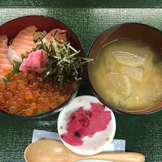 お食事処 海心_2