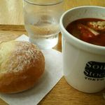スープストックトーキョー - スープ１つと石窯パンのセット　７８０円