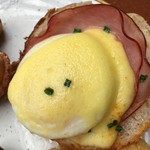 Makahiki - エッグベネディクトも…