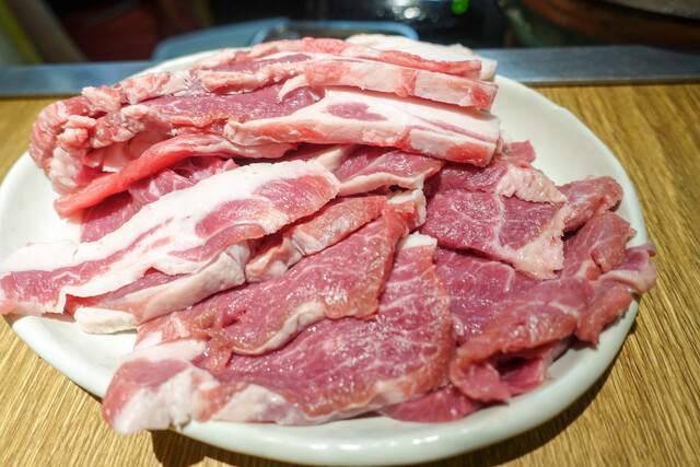 Sapporo Jingisukan Shirokuma Sapporo Honten photo 2