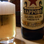 もつ焼き じんちゃん - 大瓶赤星