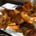 もつ焼き じんちゃん - シロ焼（'10/10）