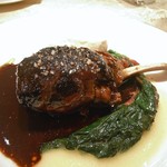 ル・ジャルダン・デ・サヴール - 子羊、フォワグラと豚足の網脂包み焼　赤ワインソース