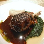 ル・ジャルダン・デ・サヴール - 子羊、フォワグラと豚足の網脂包み焼　赤ワインソース