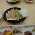 湯之谷けんぽセンター - 天婦羅　鱚　蓮根　ししとう 