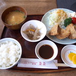 茶茶 - タイムランチ：メンチカツ定食