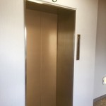 安曇野 焼肉王国 - 3階エレベーター