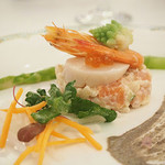 S.S.コロンビア・ダイニングルーム - サーモントラウトのタルタルとシーフードマリネ