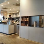 ブルーボトルコーヒー - 店内の雰囲気