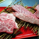 야키니쿠 카츠오 - 極上岩塩セット
                      和牛サーロイン　和牛ミスジ　和牛三角バラ