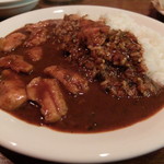 サリナス - チキンレッドカレー