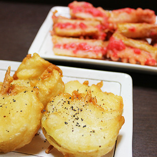 Fried onions, fried chikuwa, etc.