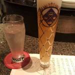 Parikore Kabukichou - お水とビールです。