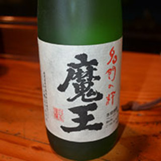 We have delicious sake that goes well with delicious fish.