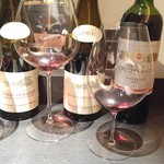 エクアトゥール - ワイン飲み比べ