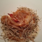 オマール海老のポワレ フカヒレ サマートリュフ 白ワインのソースで
          