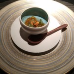 エクアトゥール - 雲丹 ジュンサイ 冬瓜 コンソメのジュレで
      