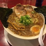 二代目 うめまる 麺や日の出 - 綺麗な盛り付け