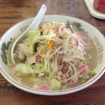 からつんラーメン - チャンポン　野菜の量多し