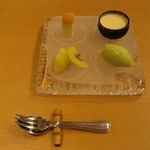 Restaurant 幹 - チーズケーキ、オレンジの香りを付けたプリン、キウイ、アスパラのアイス(2016.05)