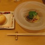 Restaurant 幹 - 鰆のポワレ、ピペラードのソースとパン(2016.05)