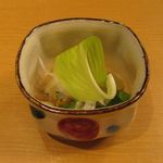 グレープフルーツとヒラメのカルパッチョ、新玉ねぎのソース(2016.05)